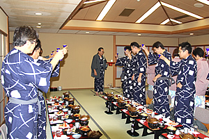 藤クラブ　社員旅行　夕食